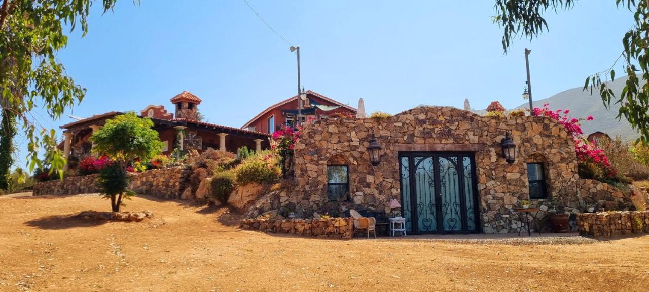 Bed & Breakfast Vina Calabria Valle de Guadalupe